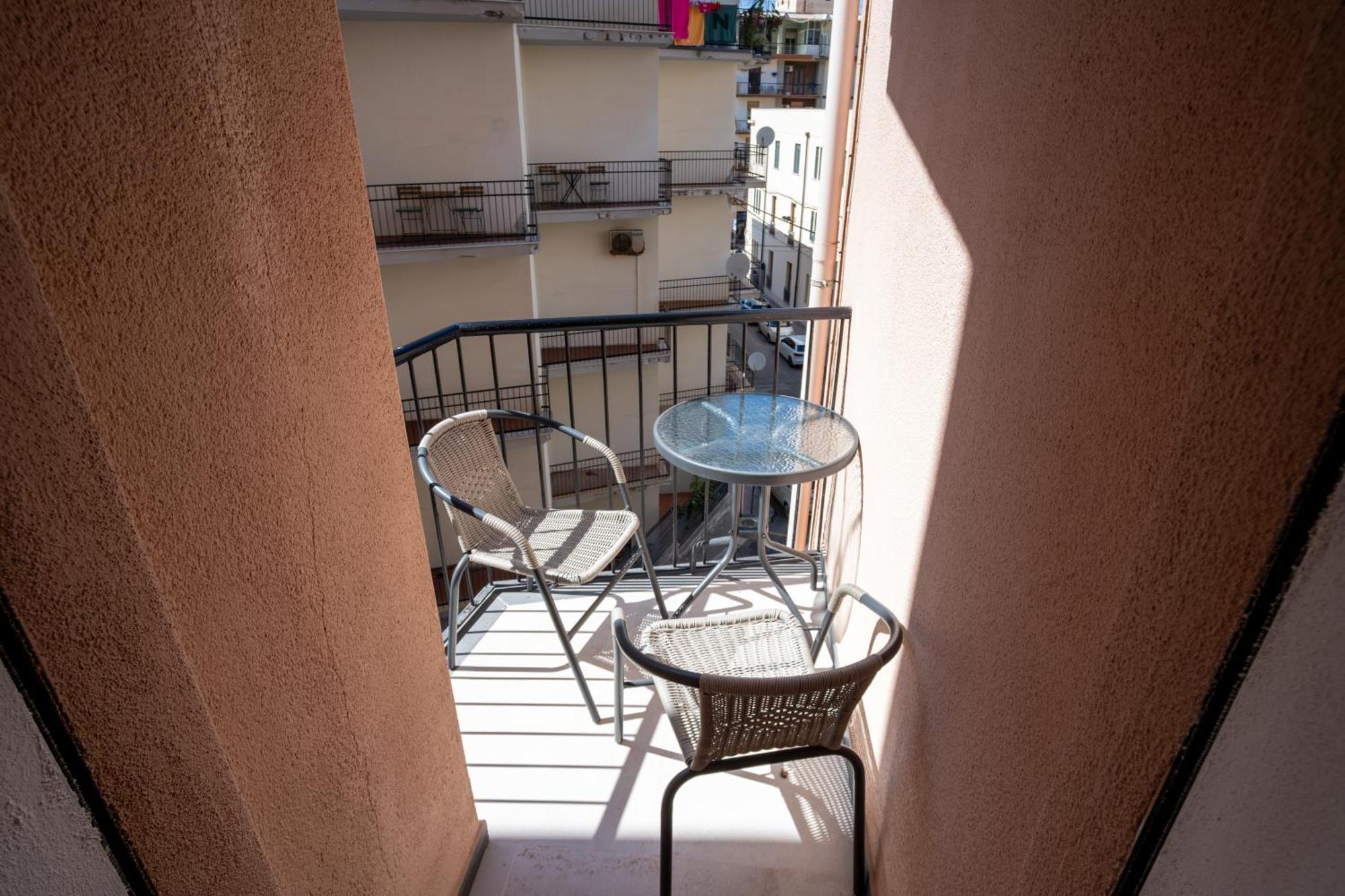 Il Colibri Hotel Cefalù Buitenkant foto